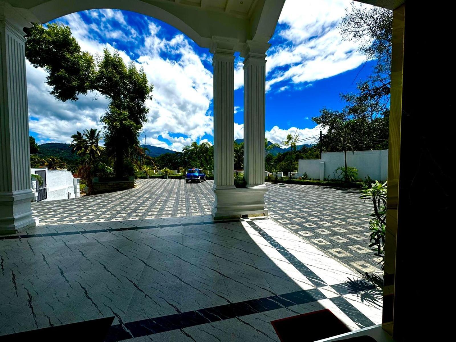 Crown Regency- Badulla Hotell Eksteriør bilde