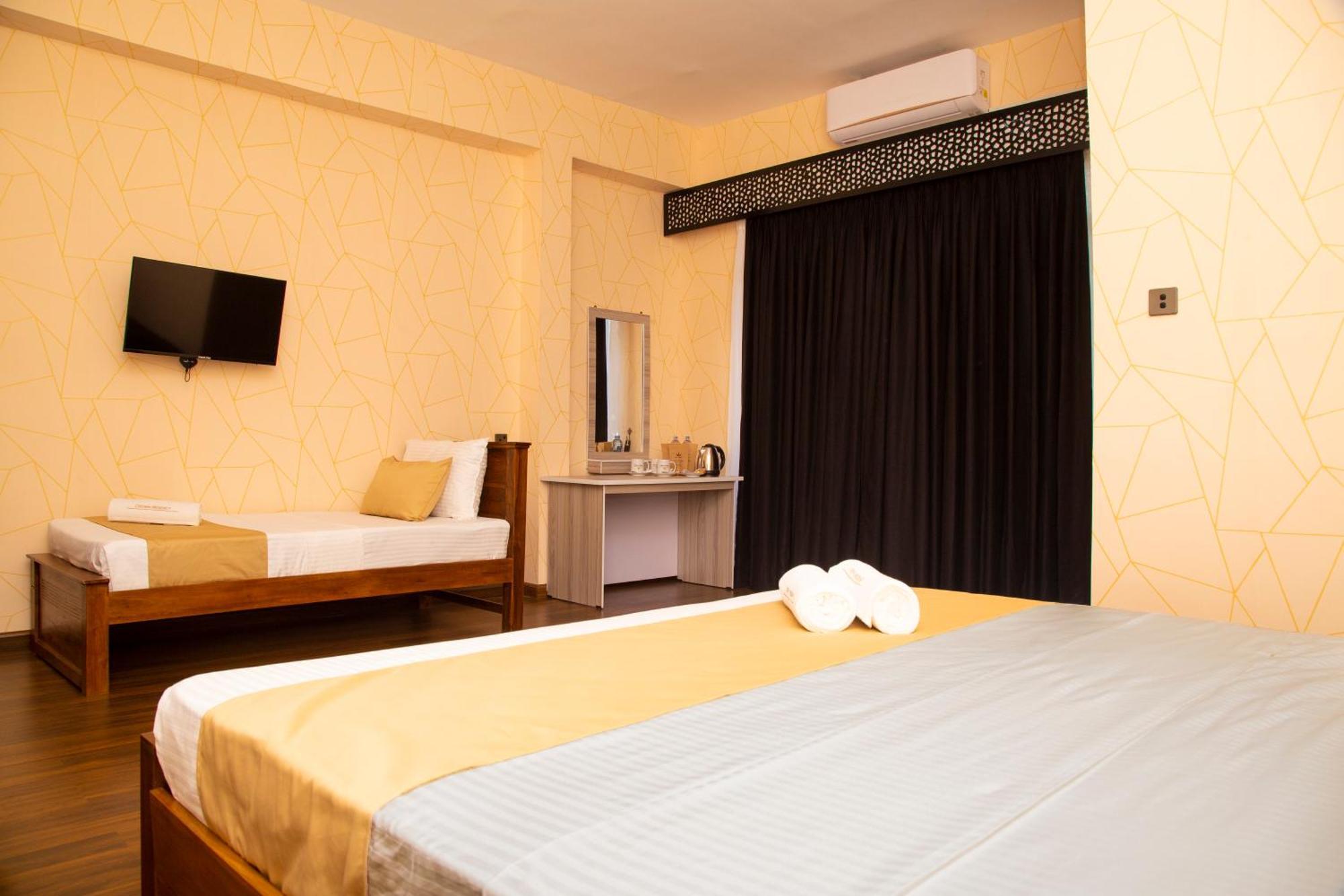 Crown Regency- Badulla Hotell Eksteriør bilde