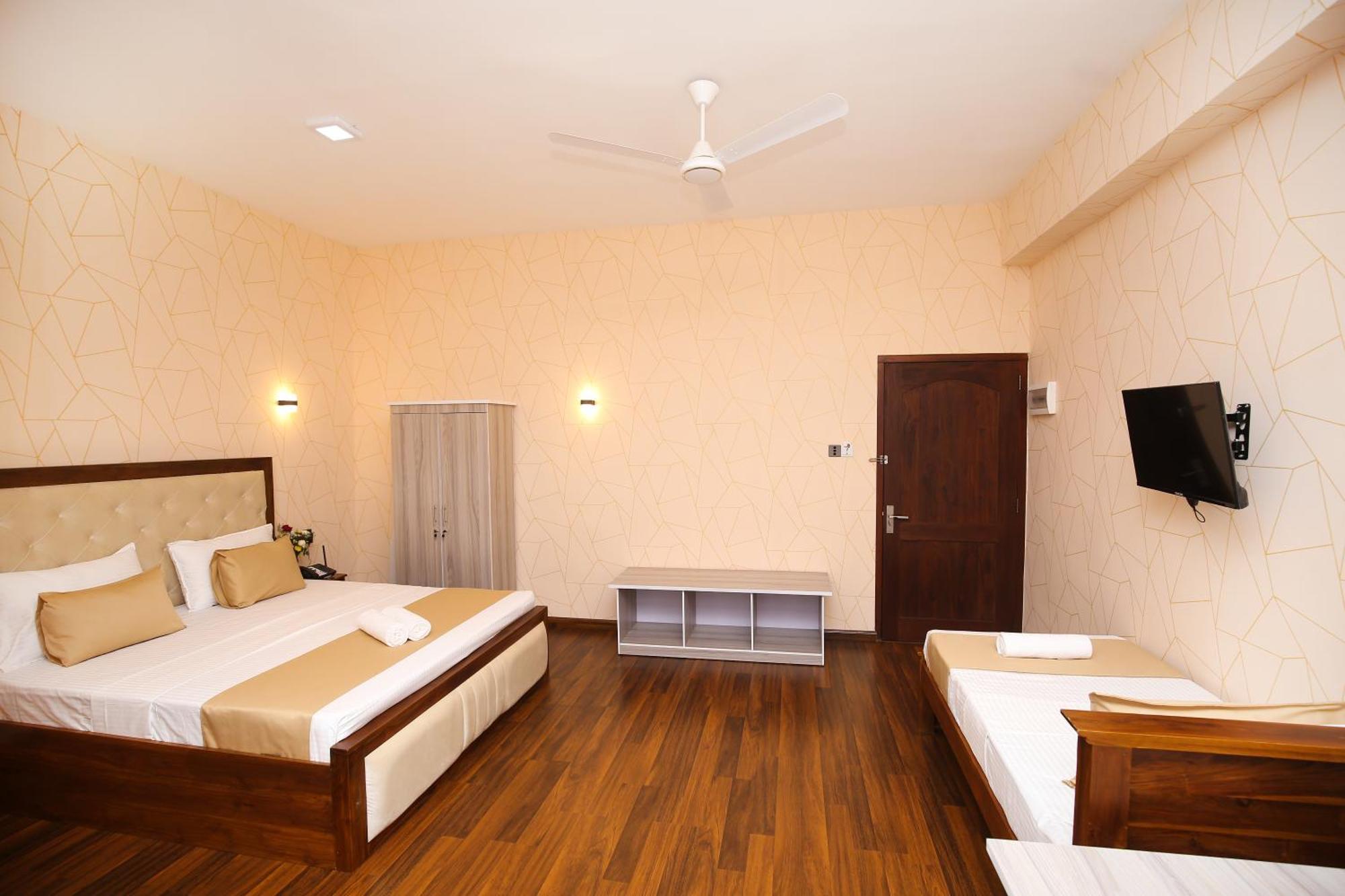 Crown Regency- Badulla Hotell Eksteriør bilde