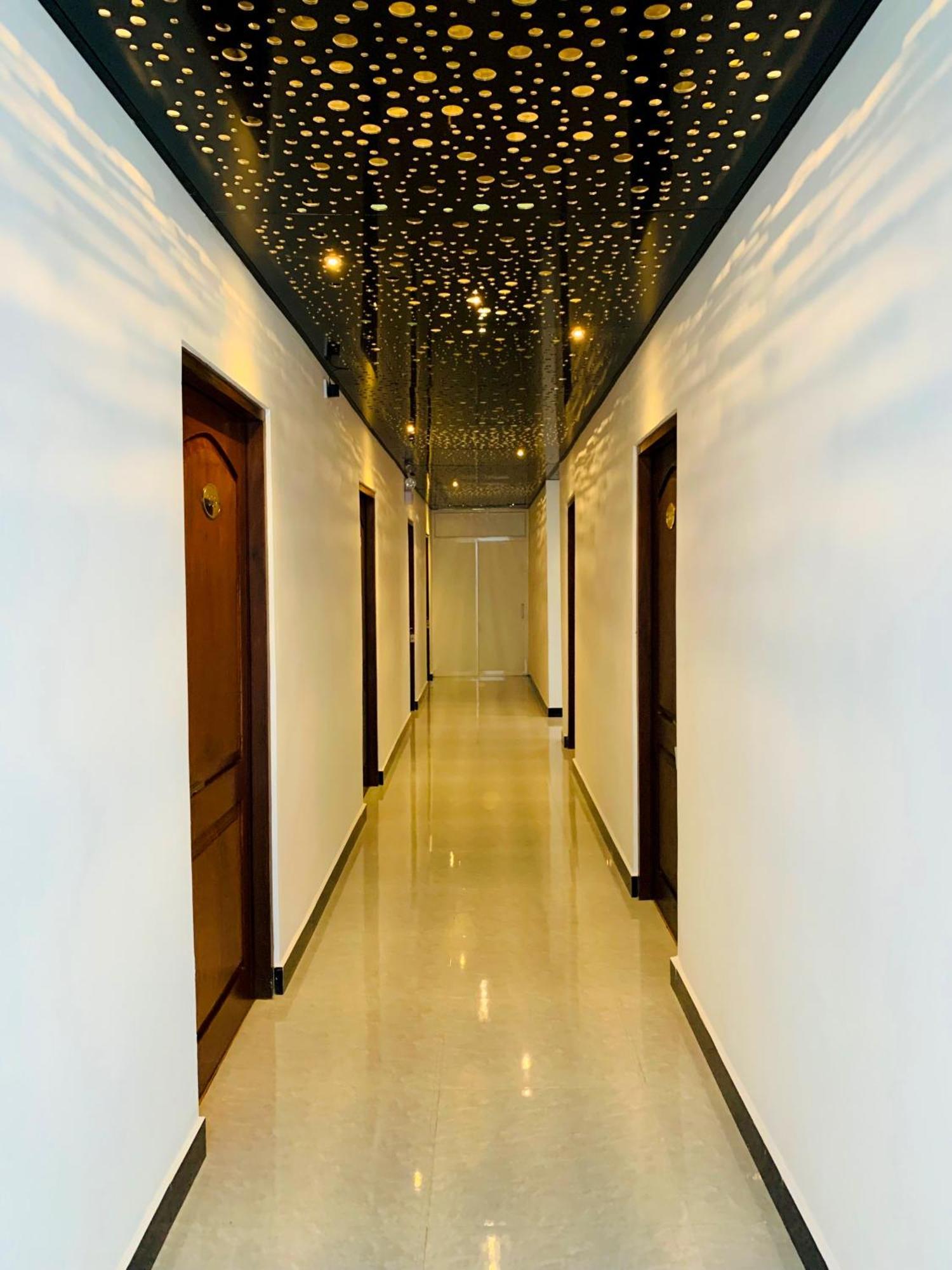 Crown Regency- Badulla Hotell Eksteriør bilde